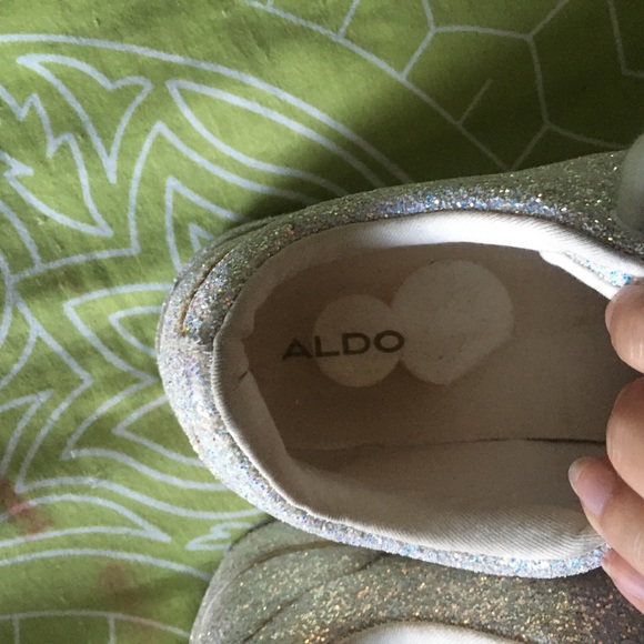 Sparkling ALDO sneakers, size 7.5 - Picture 4 of 4
